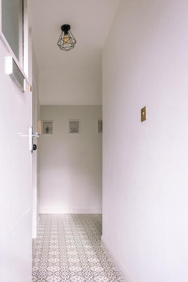 Nice 4 Bedroom Apartment Near City Centre 2-Min Walk To Metro !! Business & Family Friendly!! London Exteriör bild