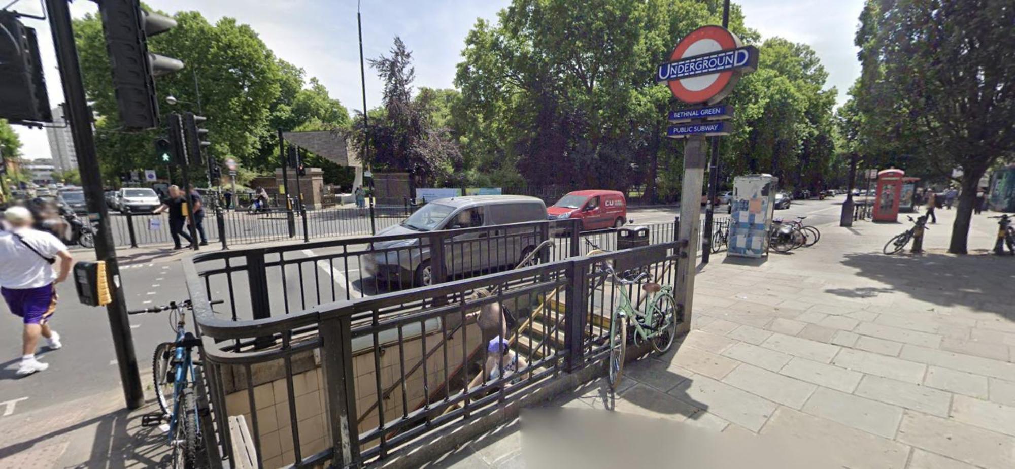Nice 4 Bedroom Apartment Near City Centre 2-Min Walk To Metro !! Business & Family Friendly!! London Exteriör bild