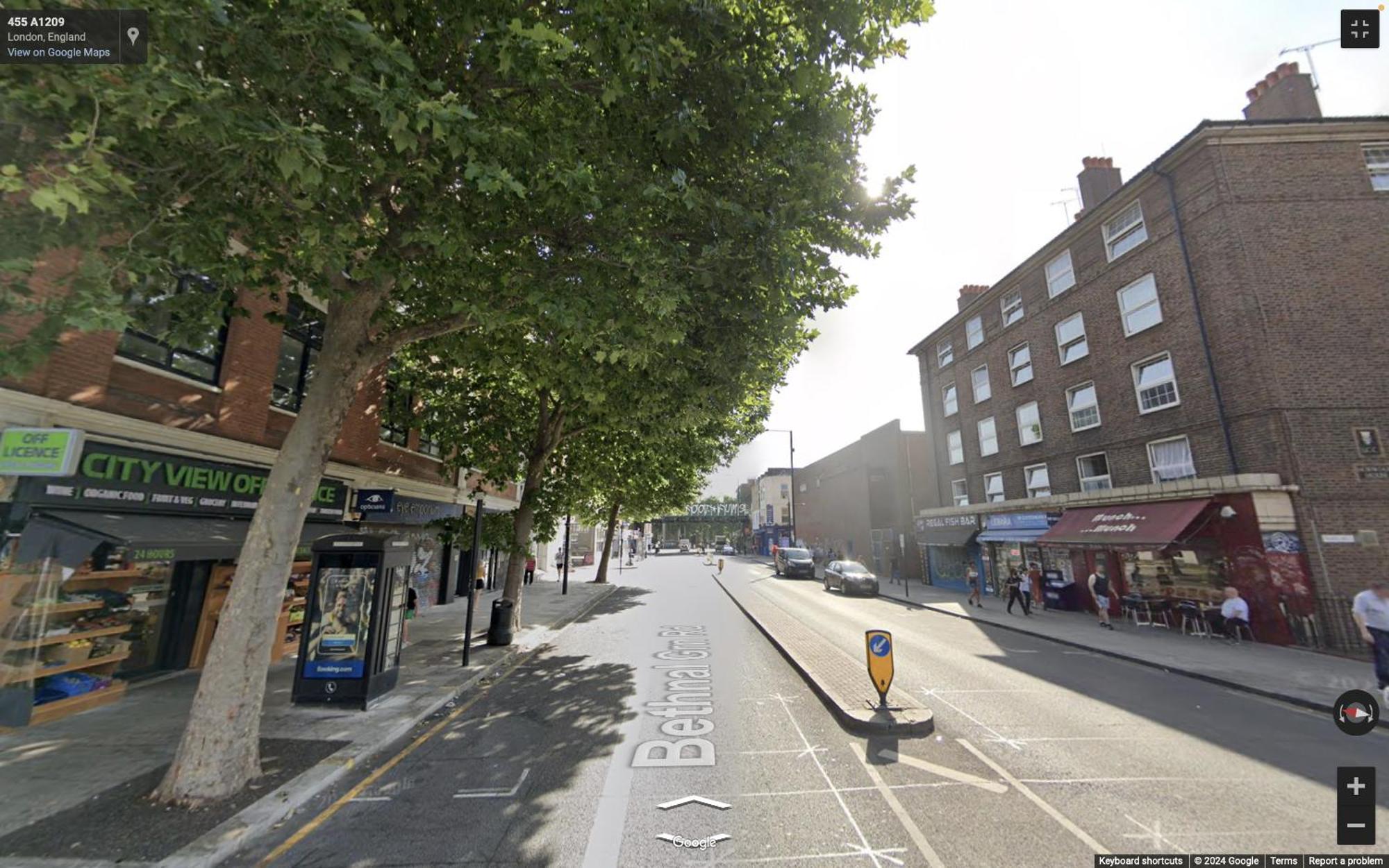 Nice 4 Bedroom Apartment Near City Centre 2-Min Walk To Metro !! Business & Family Friendly!! London Exteriör bild